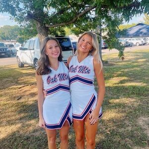 Meet your Posher, Neva